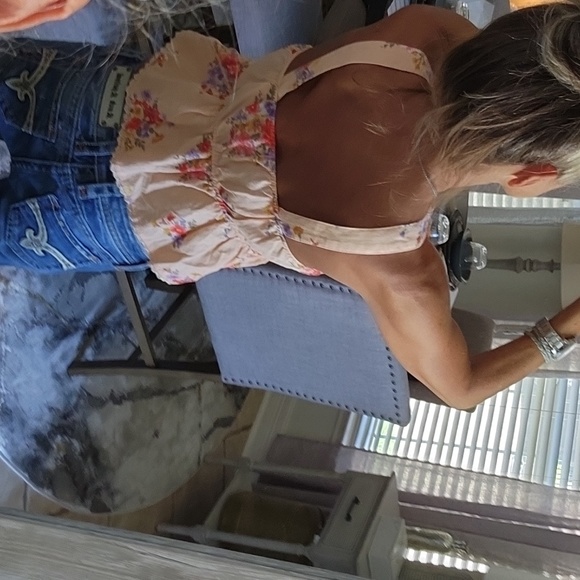 American Eagle SALE - Picture 2 of 9